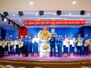 SẮC XANH TÌNH NGUYỆN – DẤU ẤN TUỔI TRẺ TRUNG TÂM GDTX QUẢN TRỊ CÔNG NGHỆ BÌNH DƯƠNG